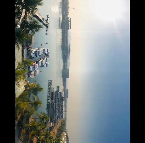 Sunshine Tuan Chau Ha Long